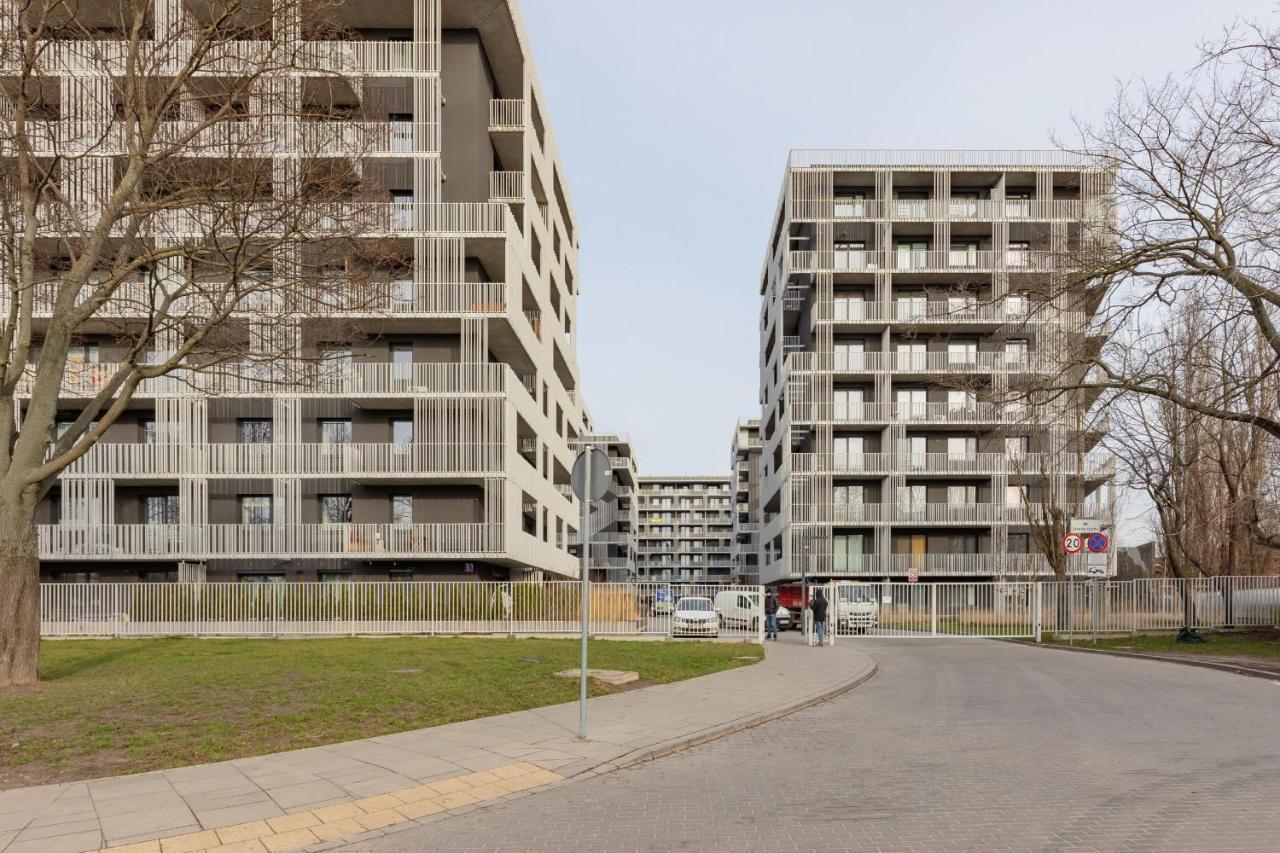 Stacja Wola Apartments With Parking By Noclegi Renters وارسو المظهر الخارجي الصورة