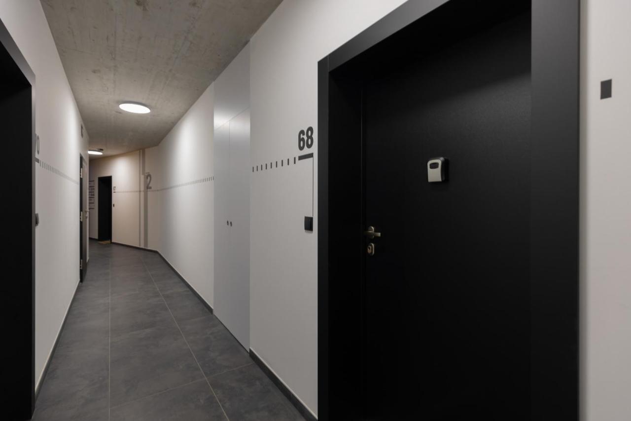 Stacja Wola Apartments With Parking By Noclegi Renters وارسو المظهر الخارجي الصورة